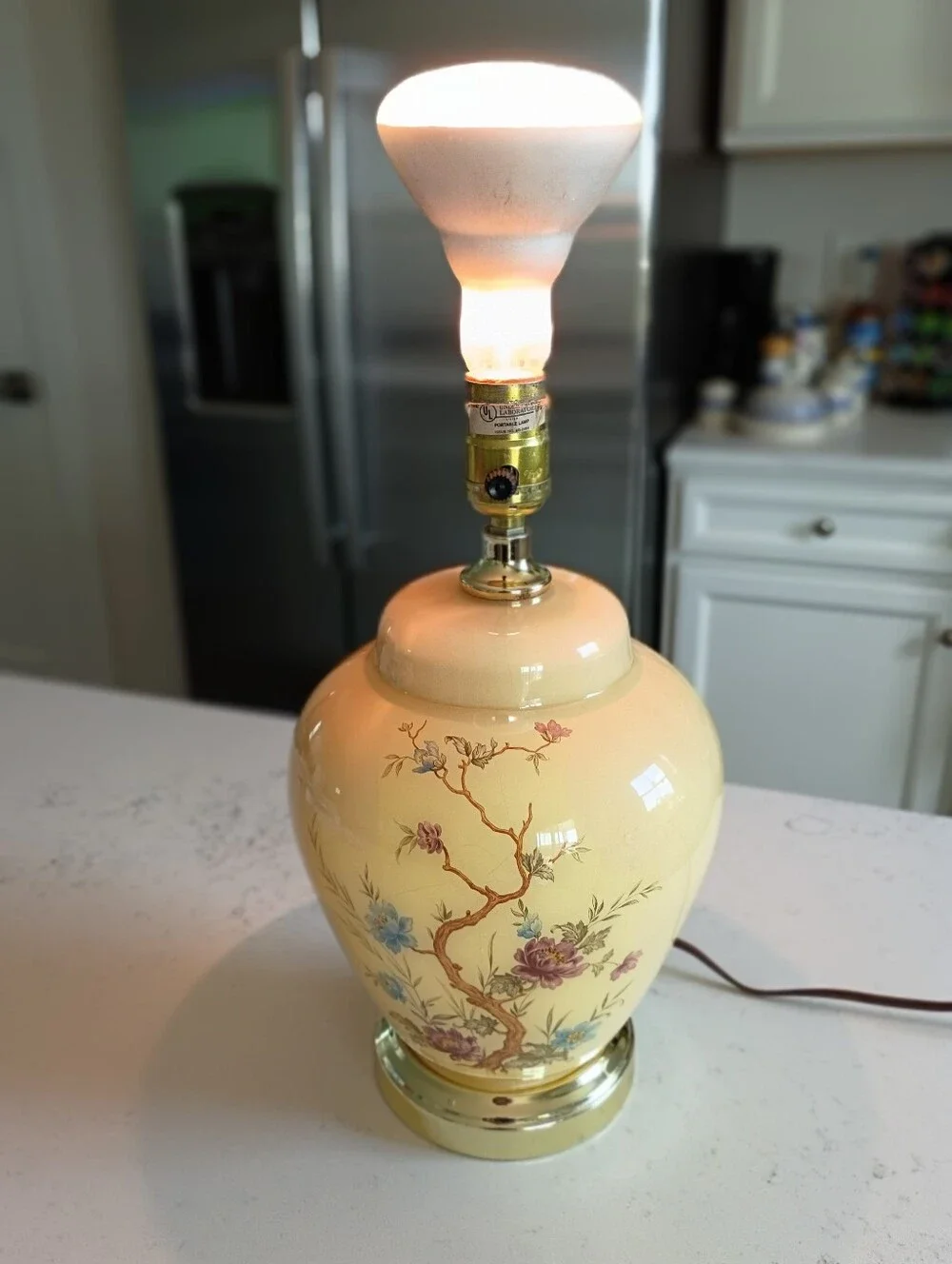 Vintage Floral Ginger Jar Table Lamp.